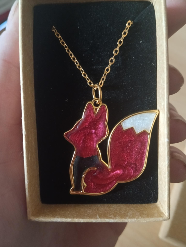 Collier renard rouge