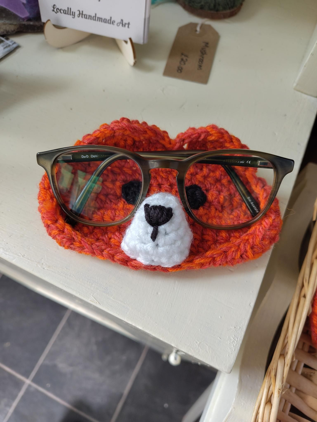 crochet crafts - Foxy or Wolfy Crochet Glasses Holder - Cute Snout Spectacle Stand for Kids &amp; Adults