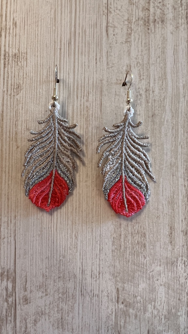 Boucles d'oreilles "feuilles tricolores" en dentelle