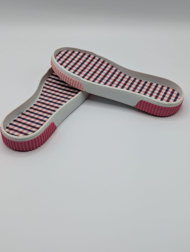 Semelles pour chaussures crochetées enfants – avec trous + semelles intérieures incluses