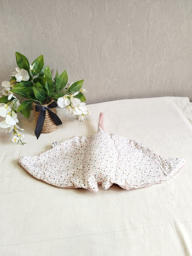 Raie manta rose poudré