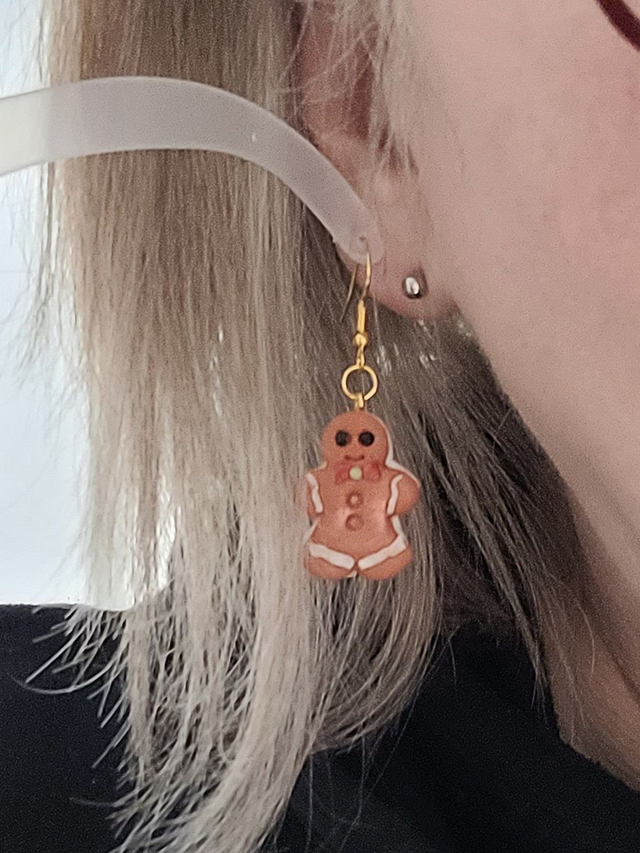 Drop earrings: Gingerbread Cream Sandwich