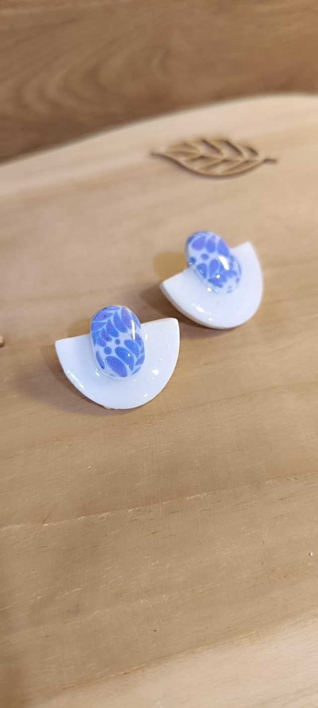 Boucles d&#039;oreilles - puces Demi cercle 