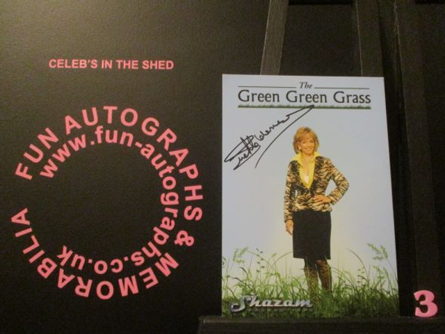 Sue Holderness (Marlene) The Green Green Grass Authentic Autographed 6x4 Cast Card (3)
