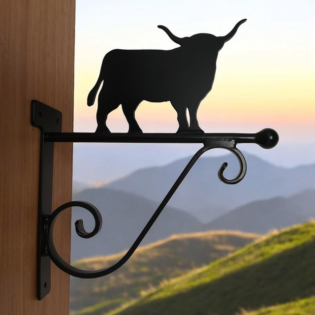 Highland Cow Hanging Basket Bracket