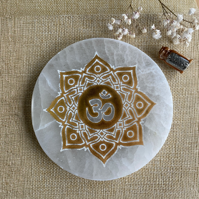 Plateaux OM en sélénite 