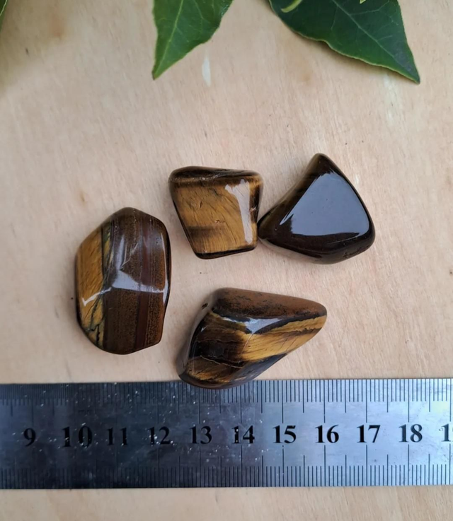 GOLD TIGERS EYE TUMBLESTONE 