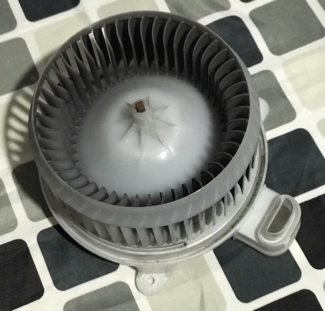 Sold - CT200 Heater Motor -LE18