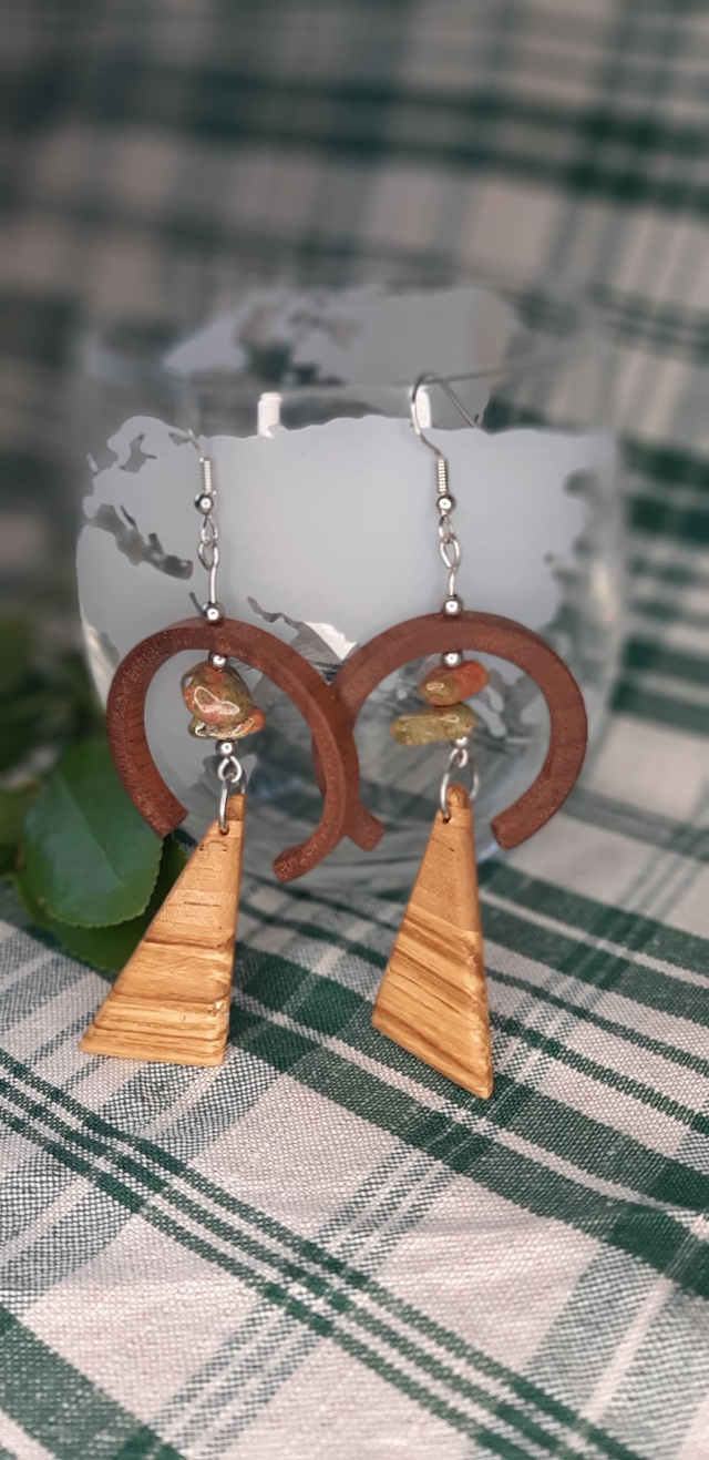 Boucles d'oreilles bois et pierres naturelles