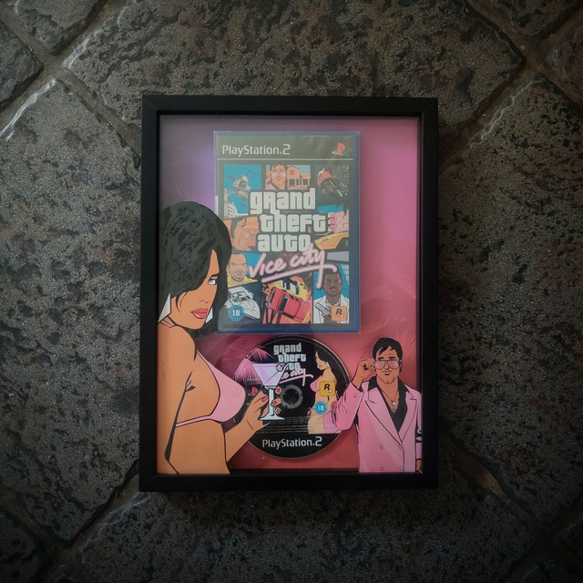 Grand Theft Auto : Vice City (PS2) (Portrait)  