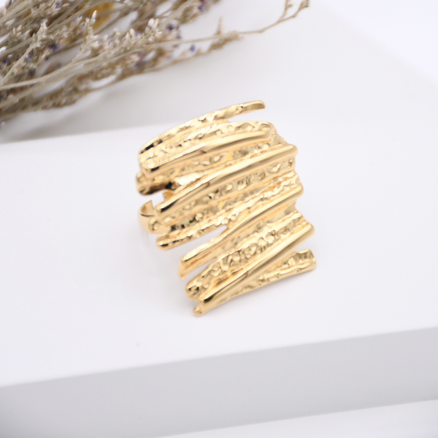 Bague large martelée 