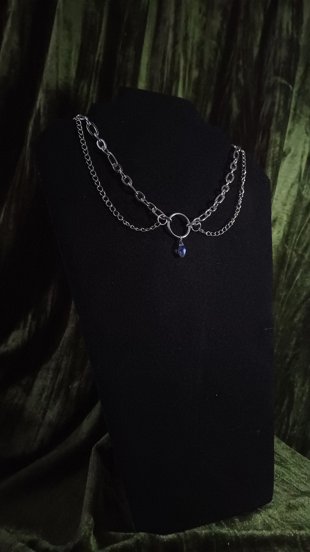 Blue droplet choker