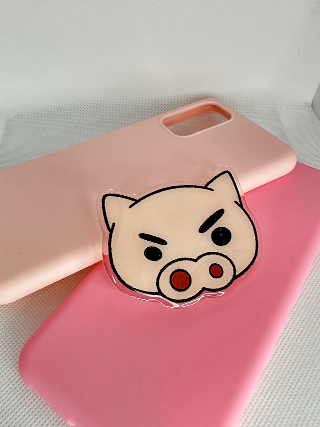 Cerdito Shin Chan • Phonegrip