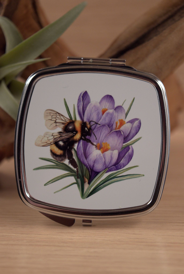 Bumblebee &amp; Crocus Compact Mirror – Nature-Inspired Handbag Essential 