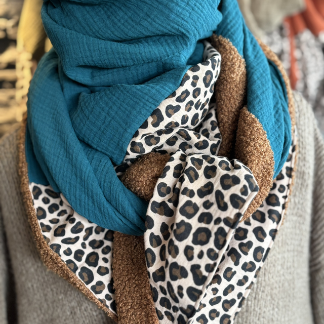 ÉCHARPE COCOON FÉLINE BLEUE