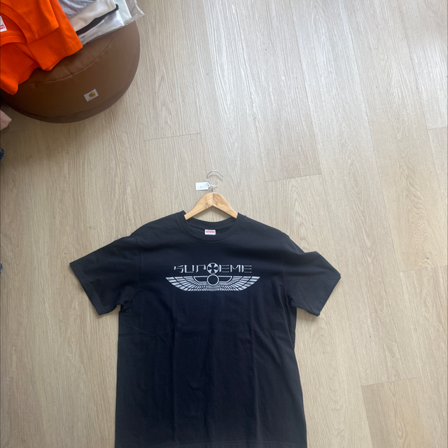 Supreme t shirt 