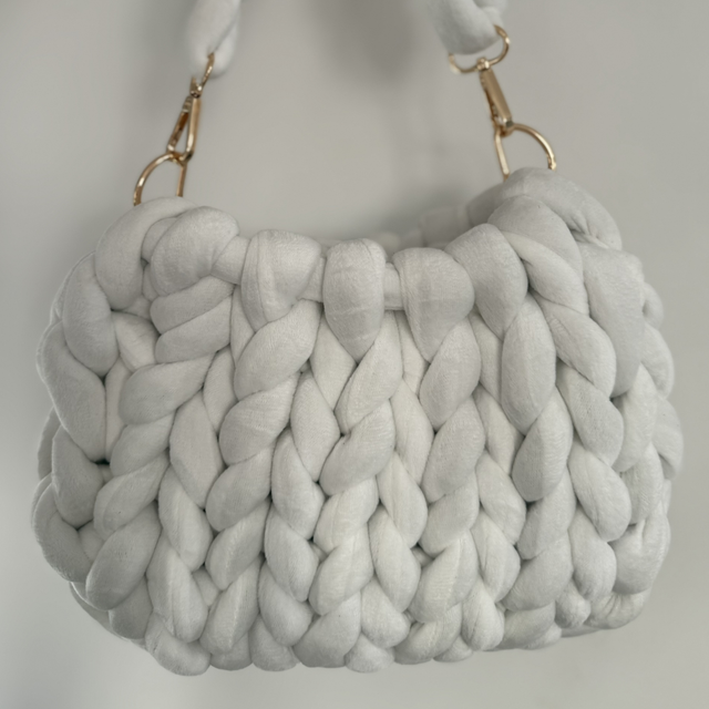 Autumn must have - Large Hand Knitted bag - Arctic white