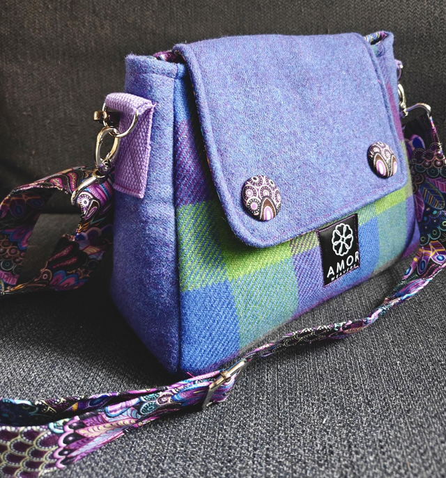 Scottish Tweed Strathspey bag.