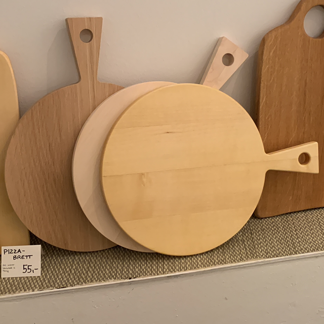 Pizzabrett aus Massivholz