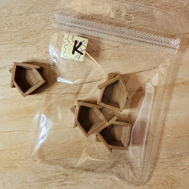 K- 3 mini brown house/sheds