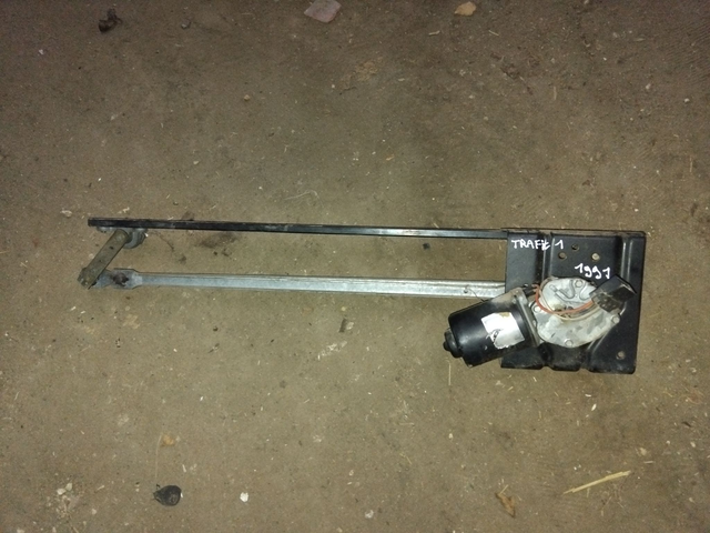 Moteur essuie-glace avant