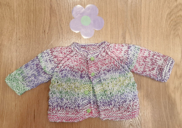 Süsse Baby-Strickweste – 100% Hypoallergen 0-1 Monate