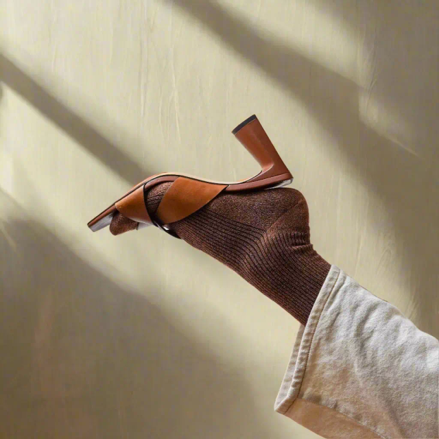 KLUE Glitter Lurex socks in eco-friendly Lyocell | Camel brown