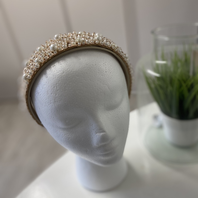 💛🤍Gold and white hairband