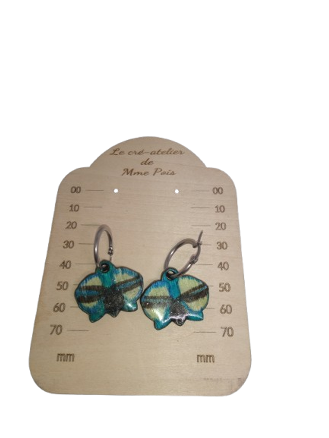 Orchidée Lumineuse – Pampilles artisanales bois &amp; résine