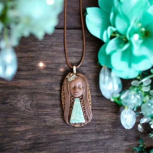 Collier Sacré Vénusienne – Gardienne de l’Eau Amazonite – Bijou Médecine Spirituel