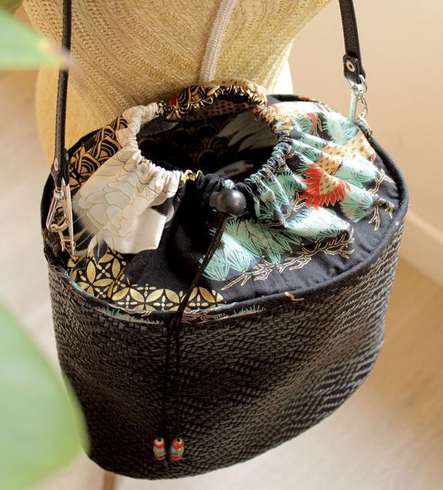 Sac sceau en simili cuir noir tressé / Le petit atelier de Maya