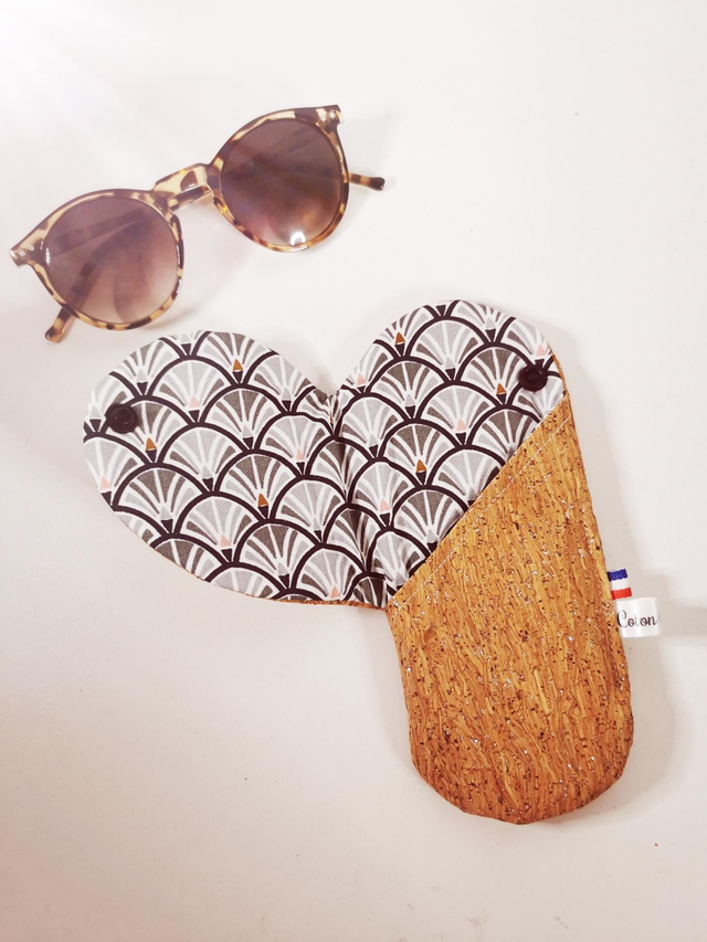 Étui à lunettes cœur liège/gris