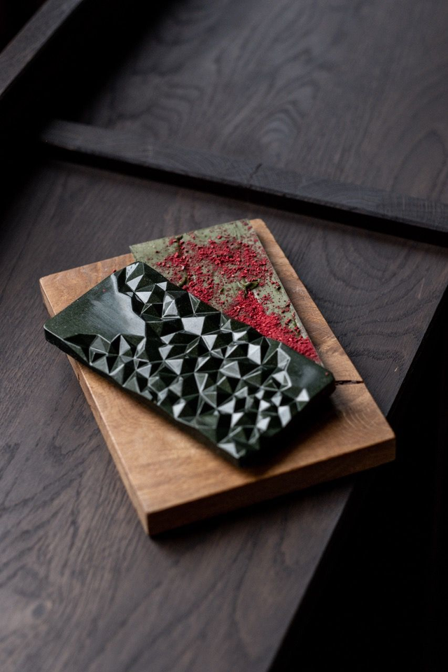 Matcha Chocolate with raspberry 