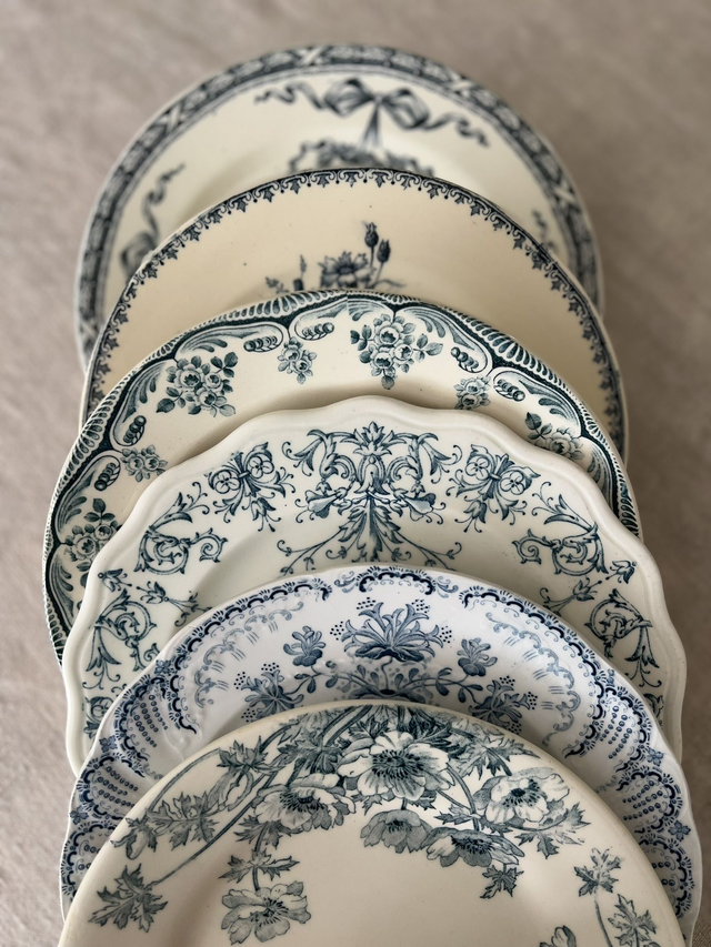 JOUR DE FÊTE - Suite de 6 assiettes à dessert dépareillées - Terre de Fer