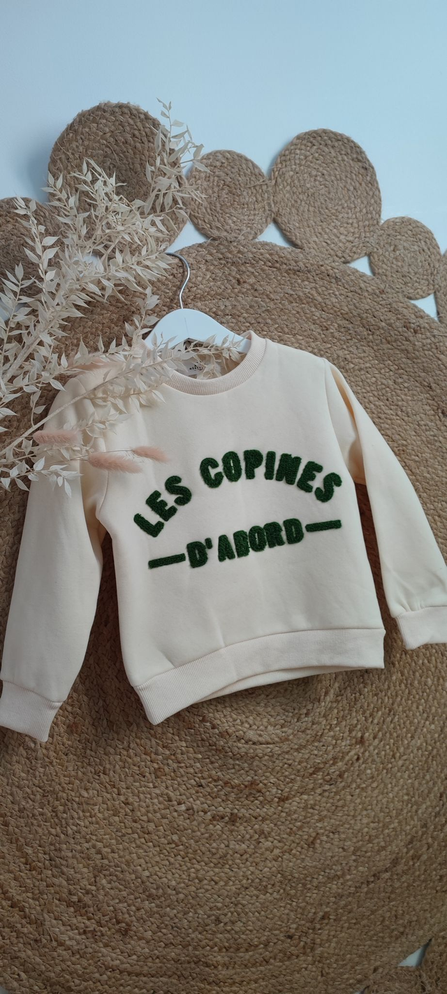 Sweat Les copines d'abord