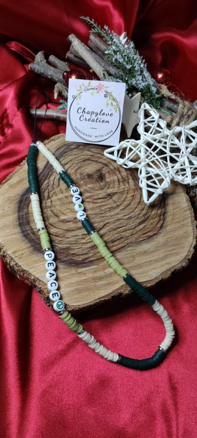 Bijou de téléphone en perles Heishi 