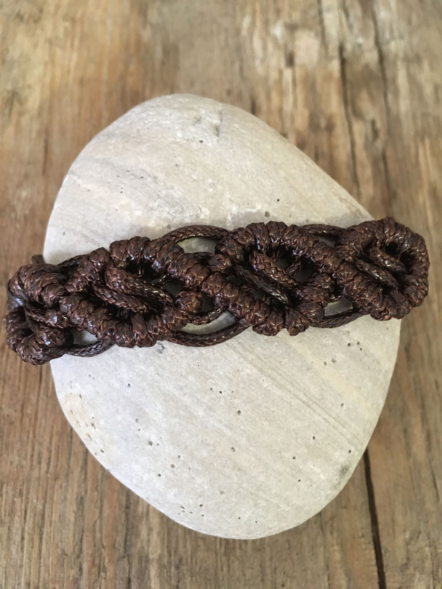 BRACELET MACRAME