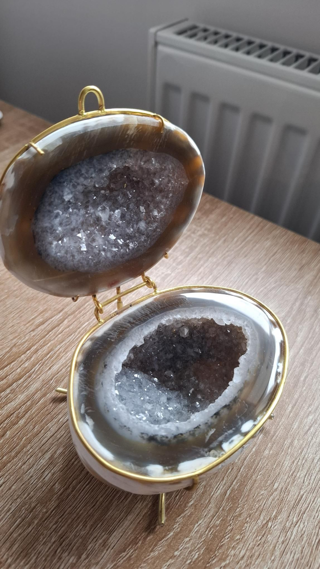 Agate Crystal Geode Jewellery Box Natural Gemstone Display