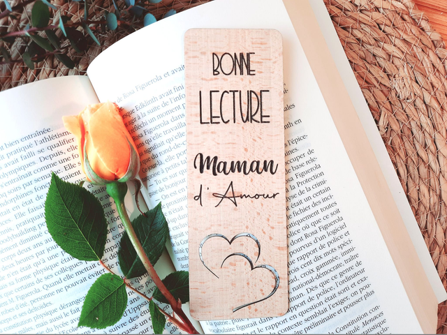 Marque-page en Bois Massif - Hêtre - Modèle &quot;Bonne Lecture Maman&quot;