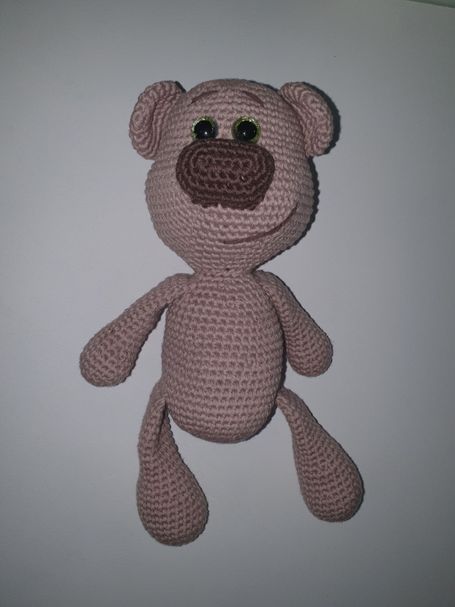 Camille l'ourson aux yeux verts (sans vêtement) taille moyenne