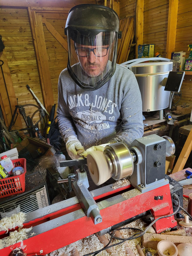 Initiation tournage bois en ardeche ou loire