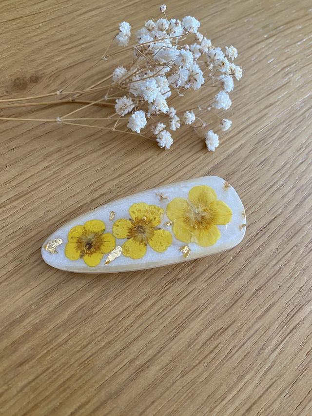 Barrette Andrea - bouton d'or