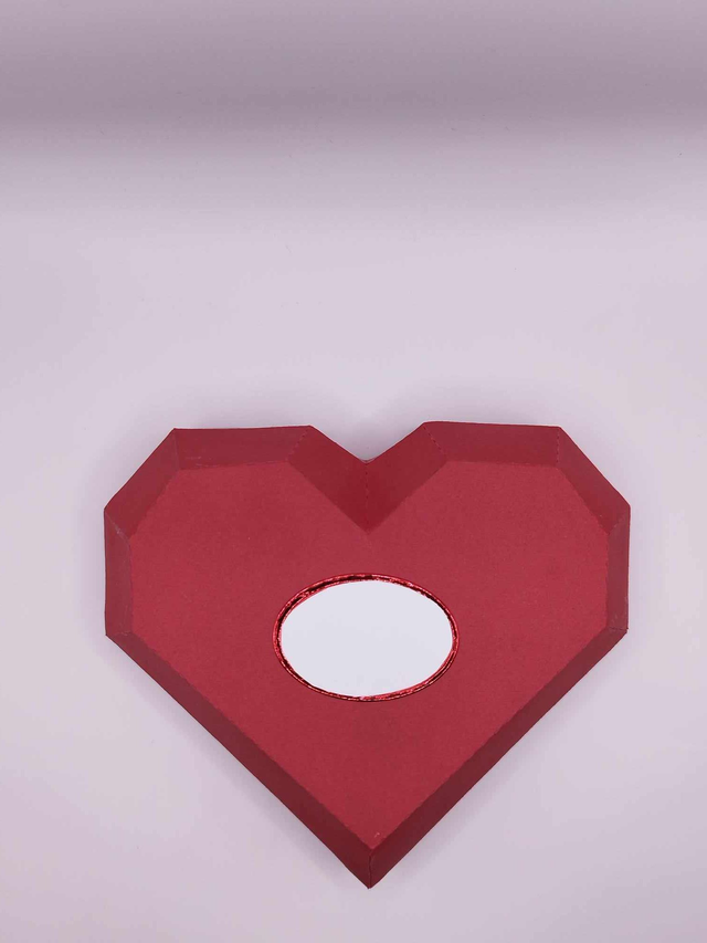 Boîte cadeau coeur rouge