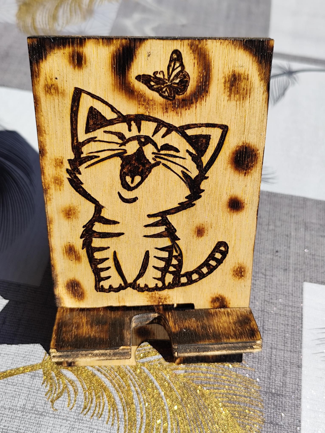 SUPPORT DE CHARGE TÉLÉPHONE CHAT PAPILLON