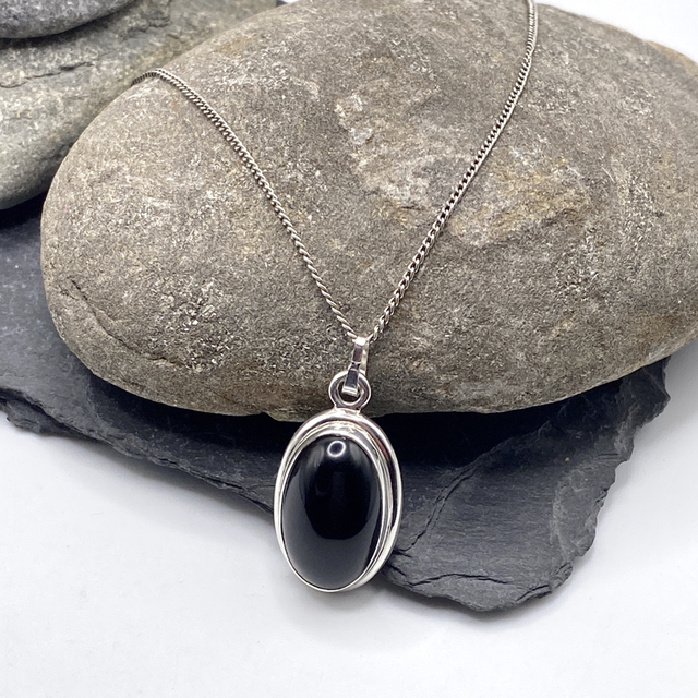 REFURBISHED Black Onyx 18" Necklace Oval Cabochon Pendant Sterling Silver