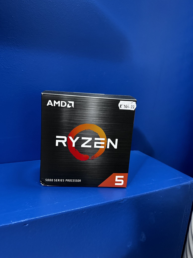 AMD RYZEN 5 5600X 