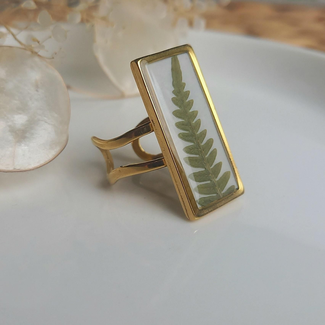 Bague dorée rectangulaire ⁃ Fougère 