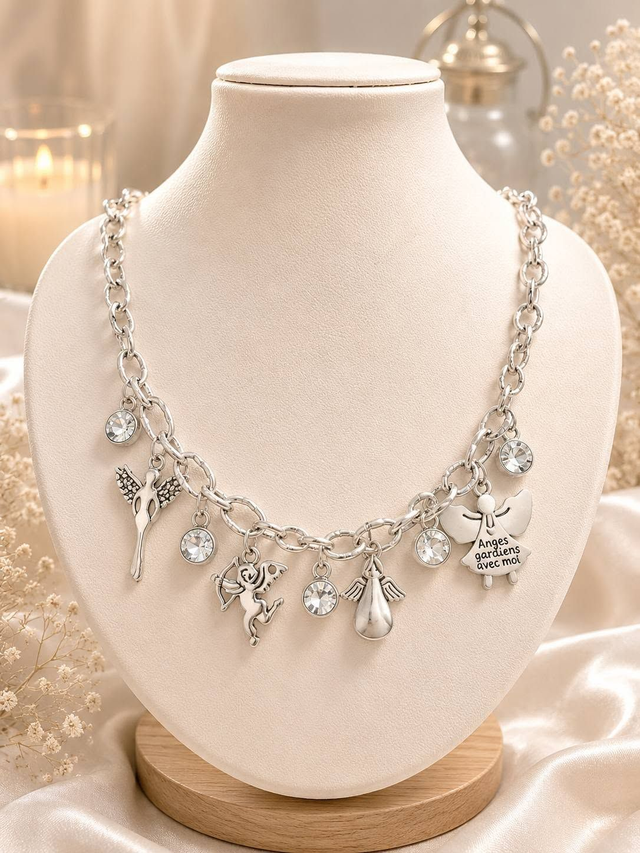 Collier breloques argenté