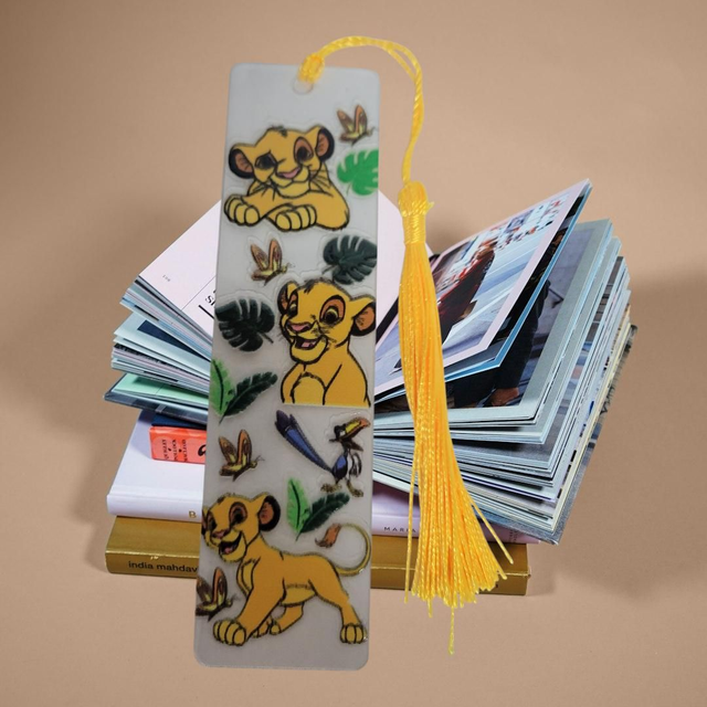 Marque page en plastique le roi lion