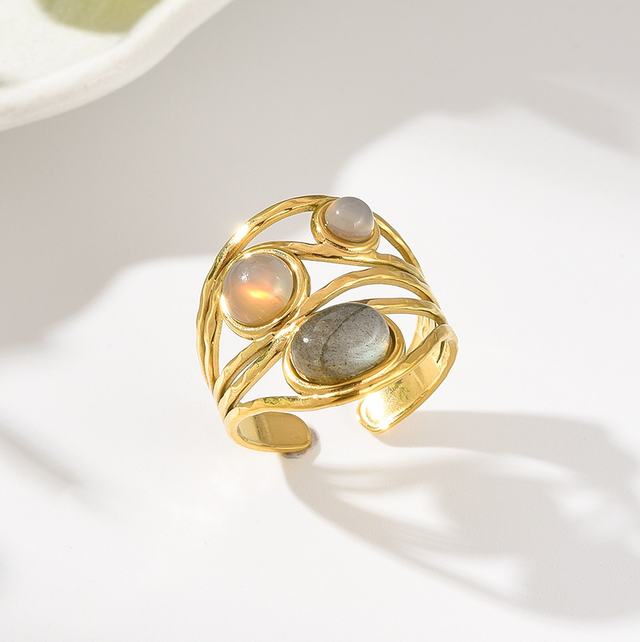 Bague pierre